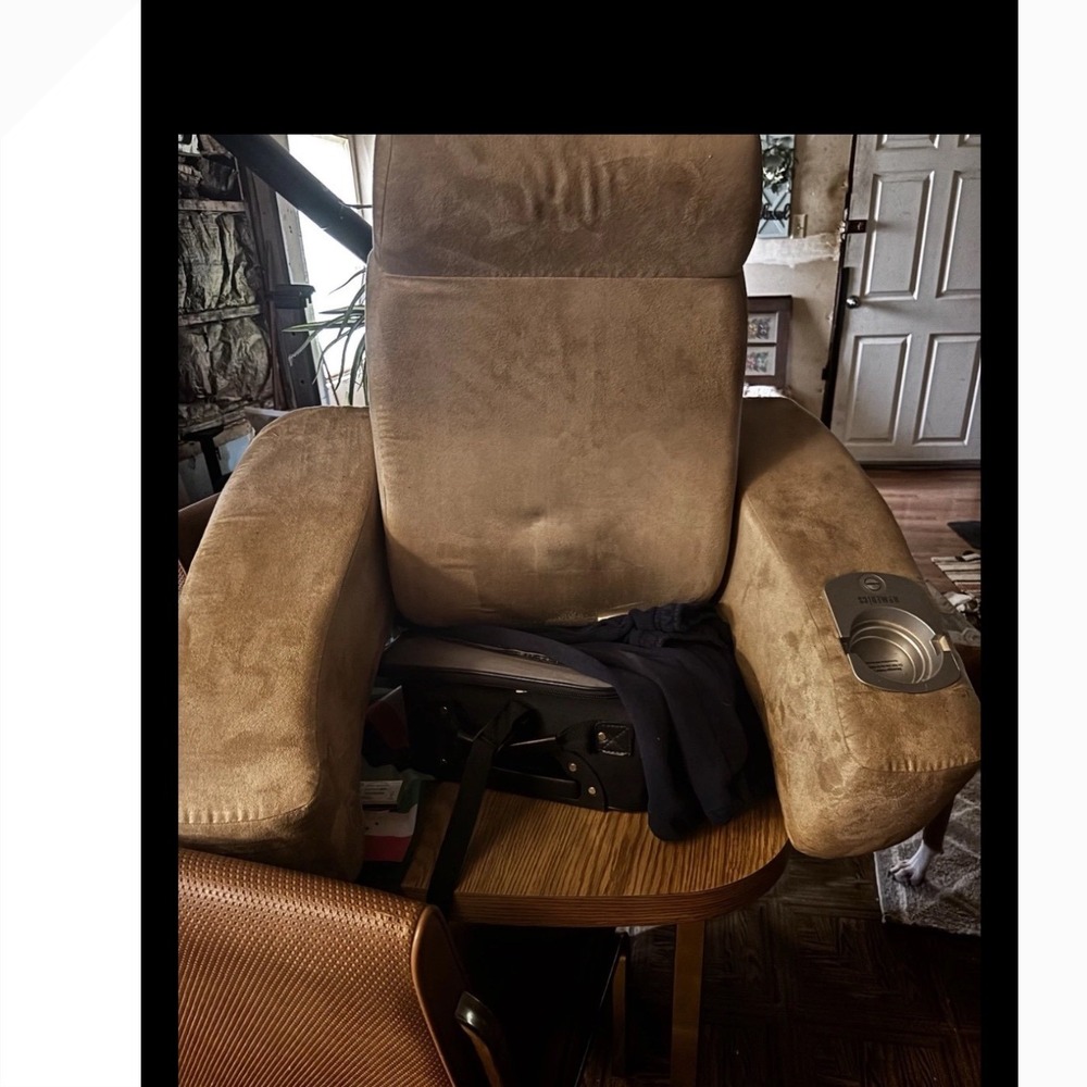 Homedics Comfort Massage Recliner Chair topper with Cup Holder Relaxing Home